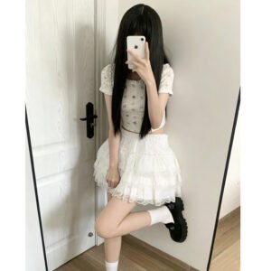 白色・高腰・蛋糕・A字・蕾絲・短版半身裙・款號9503