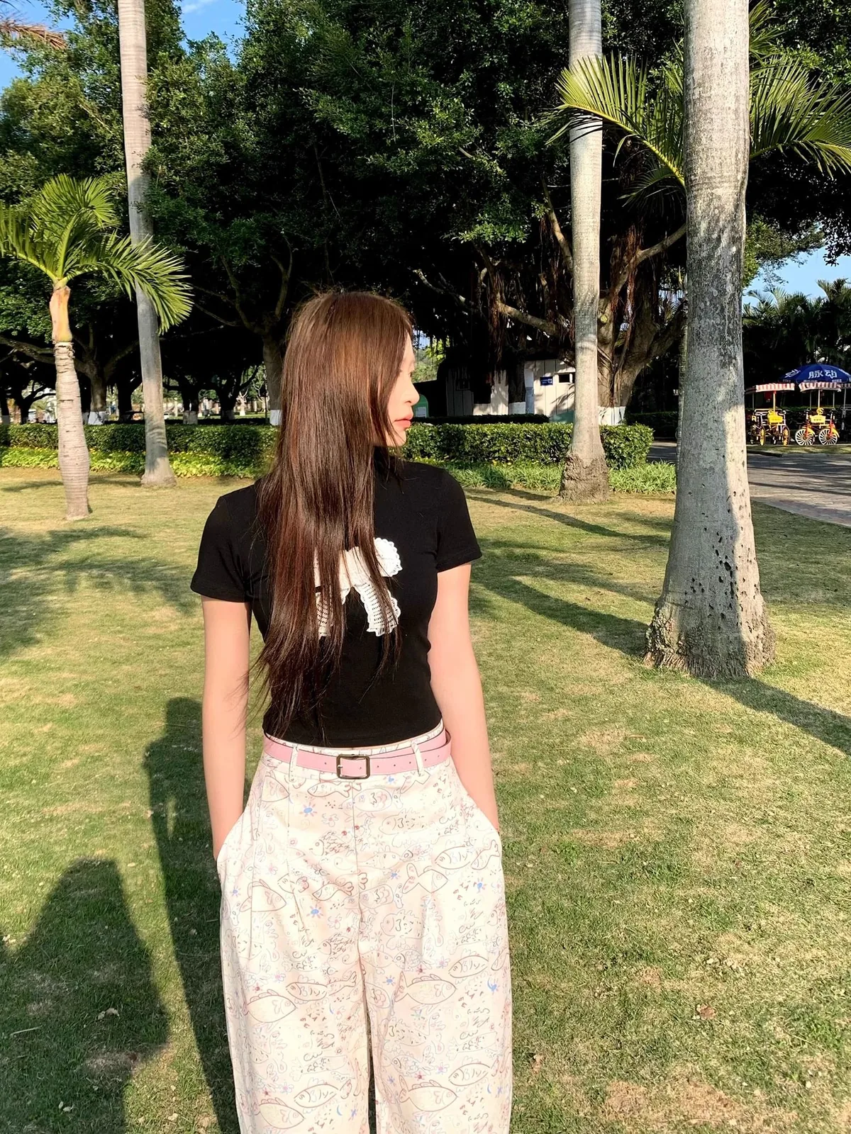 多色可選・刺繡・修身・夏日・短袖上衣 穿搭參考