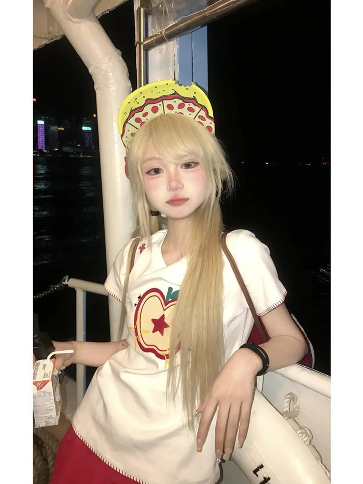 白色/杏色・短版・修身・夏日・短袖上衣 版型展示