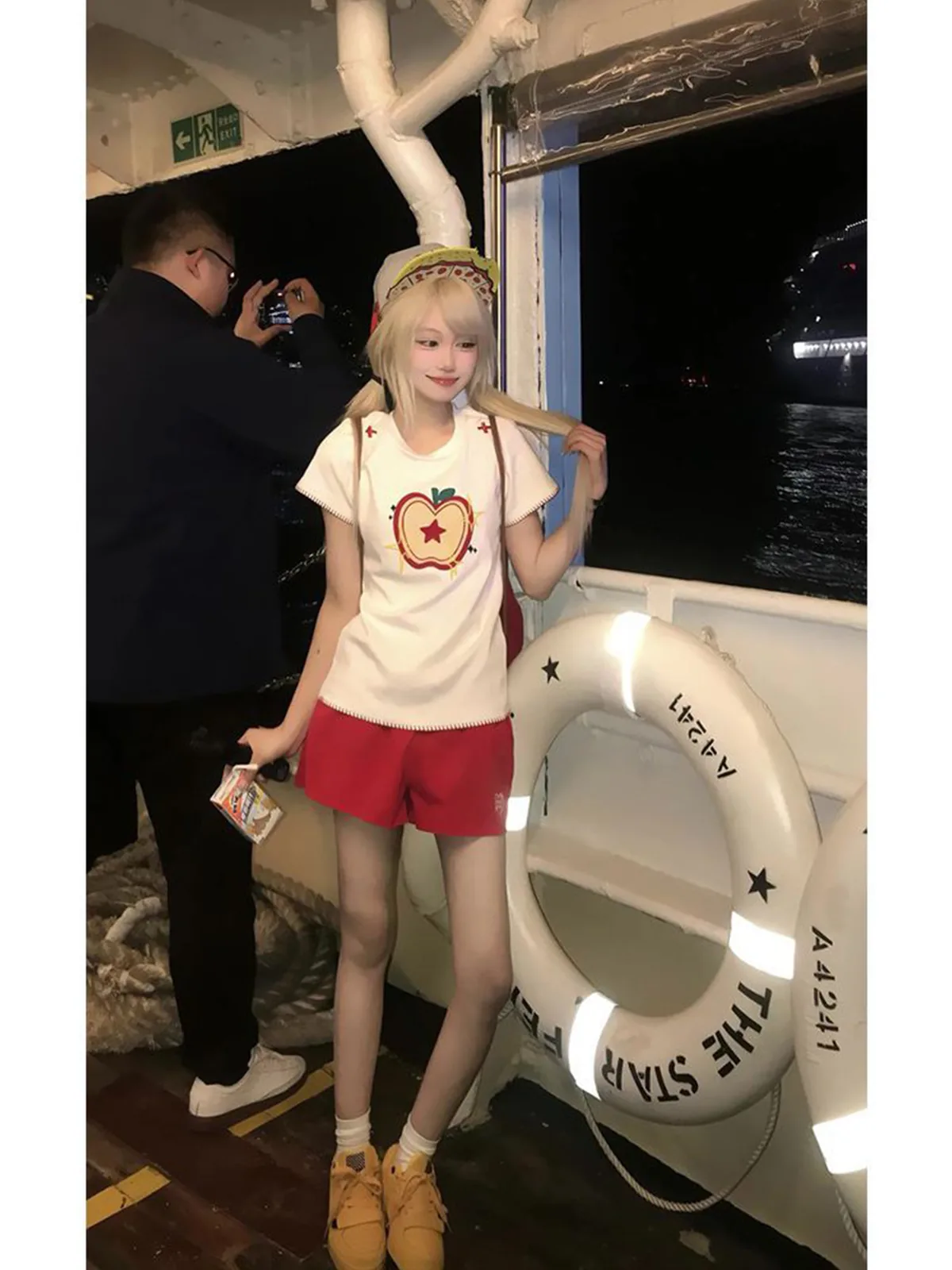 白色/杏色・短版・修身・夏日・短袖上衣 設計細節