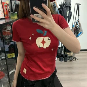 酒紅色・短版・修身・夏日・短袖上衣