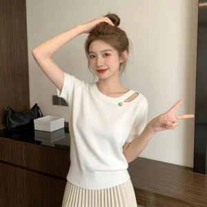 韓系小眾撞色邊POLO領短袖針織衫女夏季新款顯瘦修身百搭穿搭上衣・4 色可選