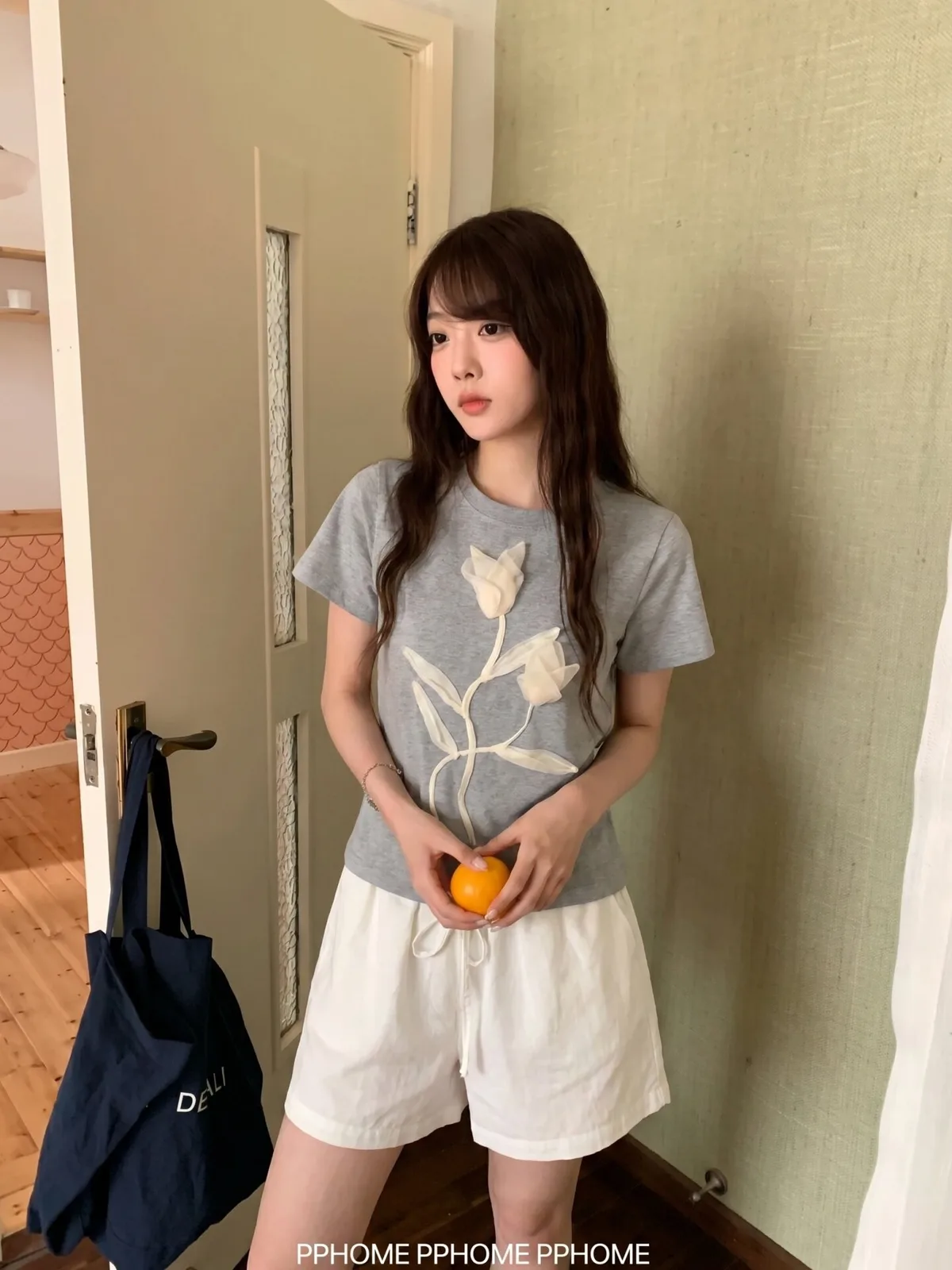 立體花朵圓領正肩短袖女修身210克精棉T恤上衣 商品細節 4