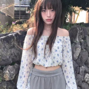 法式一字肩碎花燈籠袖雪紡襯衫女設計感小眾氣質收腰短款上衣