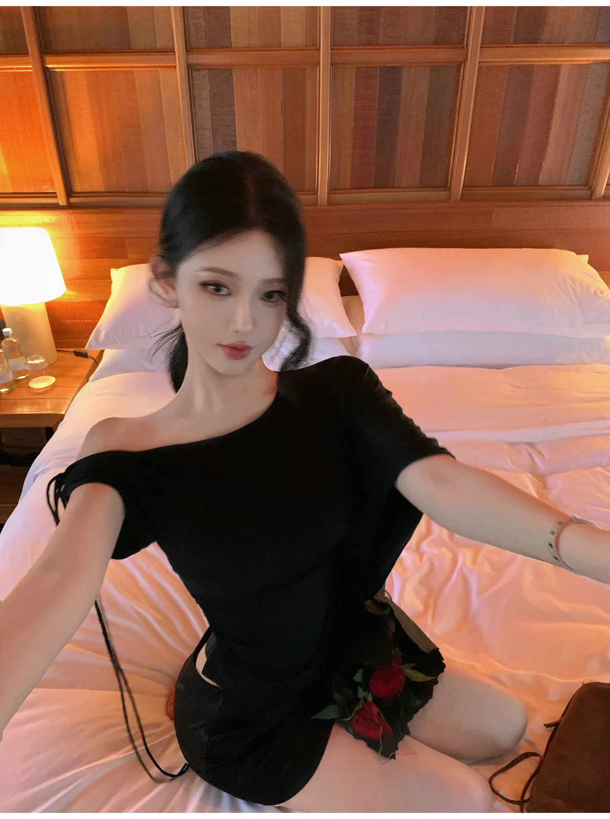 萊賽爾斜肩不對稱上衣女小眾飄繩設計感收腰短袖T恤 商品細節 3