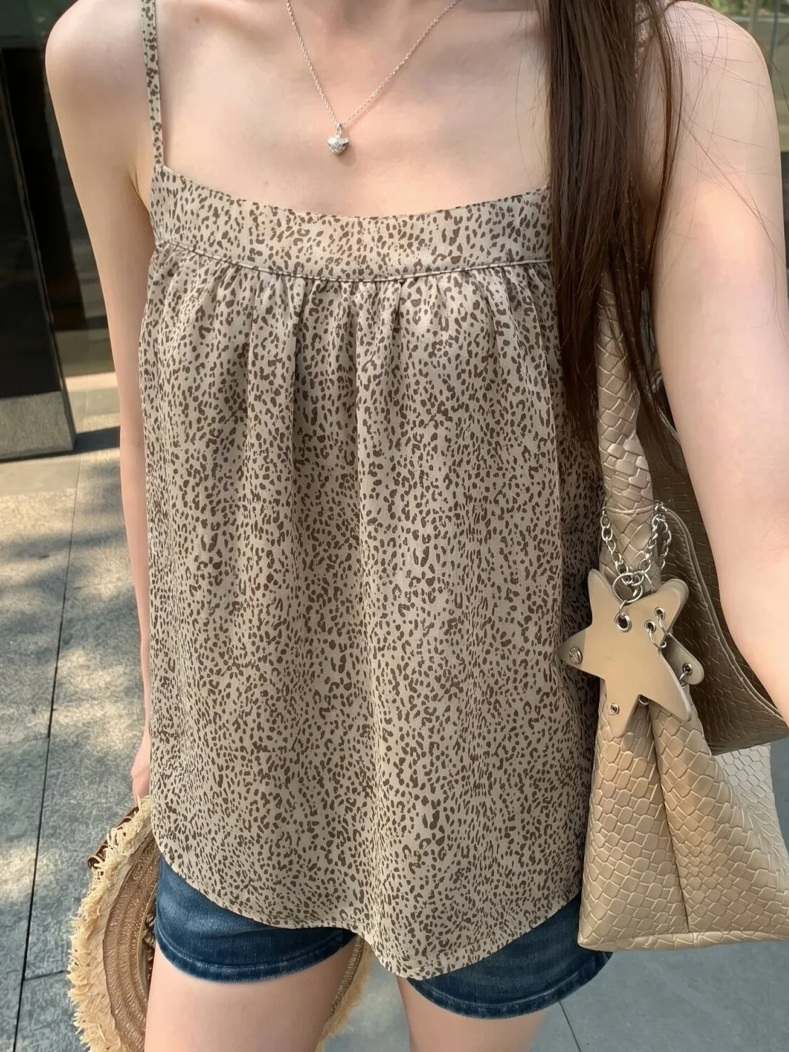 復古豹紋吊帶無袖背心女內搭垂感小眾上衣:圖片 4