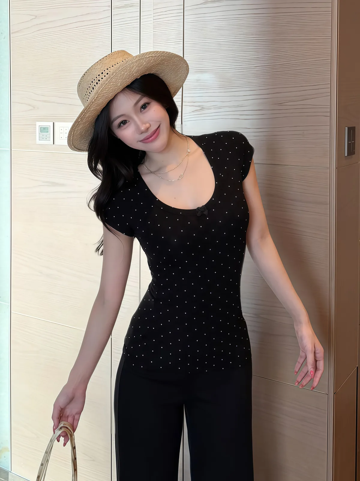 性感蝴蝶結波點U領短袖T恤修身巨好看絕美上衣 商品細節 2