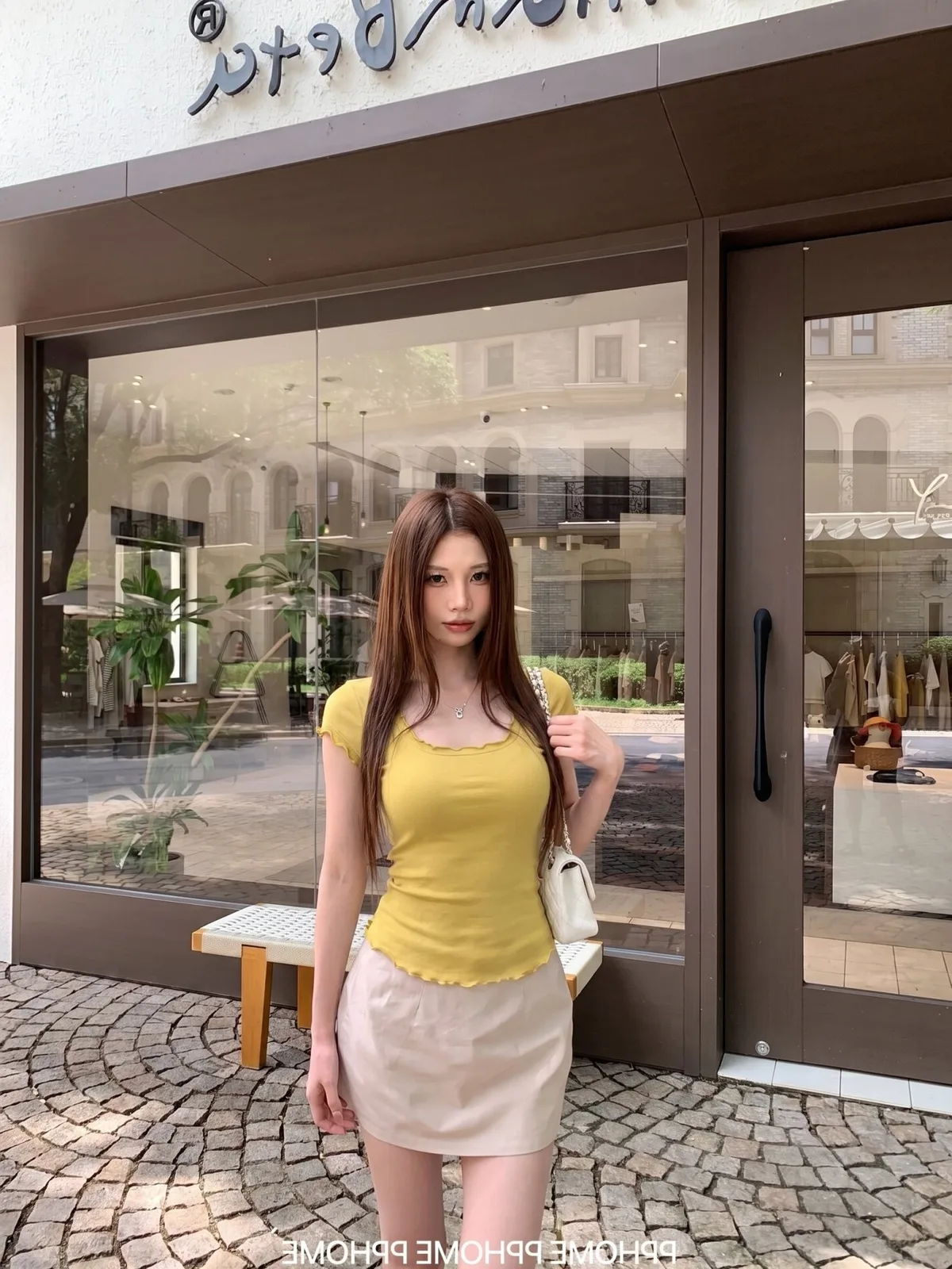 萊賽爾設計感木耳邊U領短袖T恤絕美舒適修身收腰短款小上衣 商品細節 3