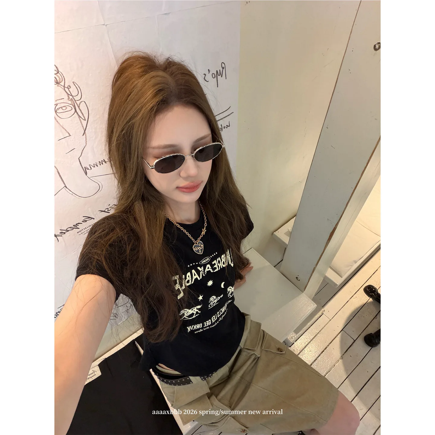 復古工藝T恤短款圓領小馬印花雪花亞麻短袖正肩收腰上衣 商品細節 3
