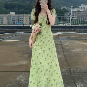 法式・V領・碎花・A字・長版洋裝