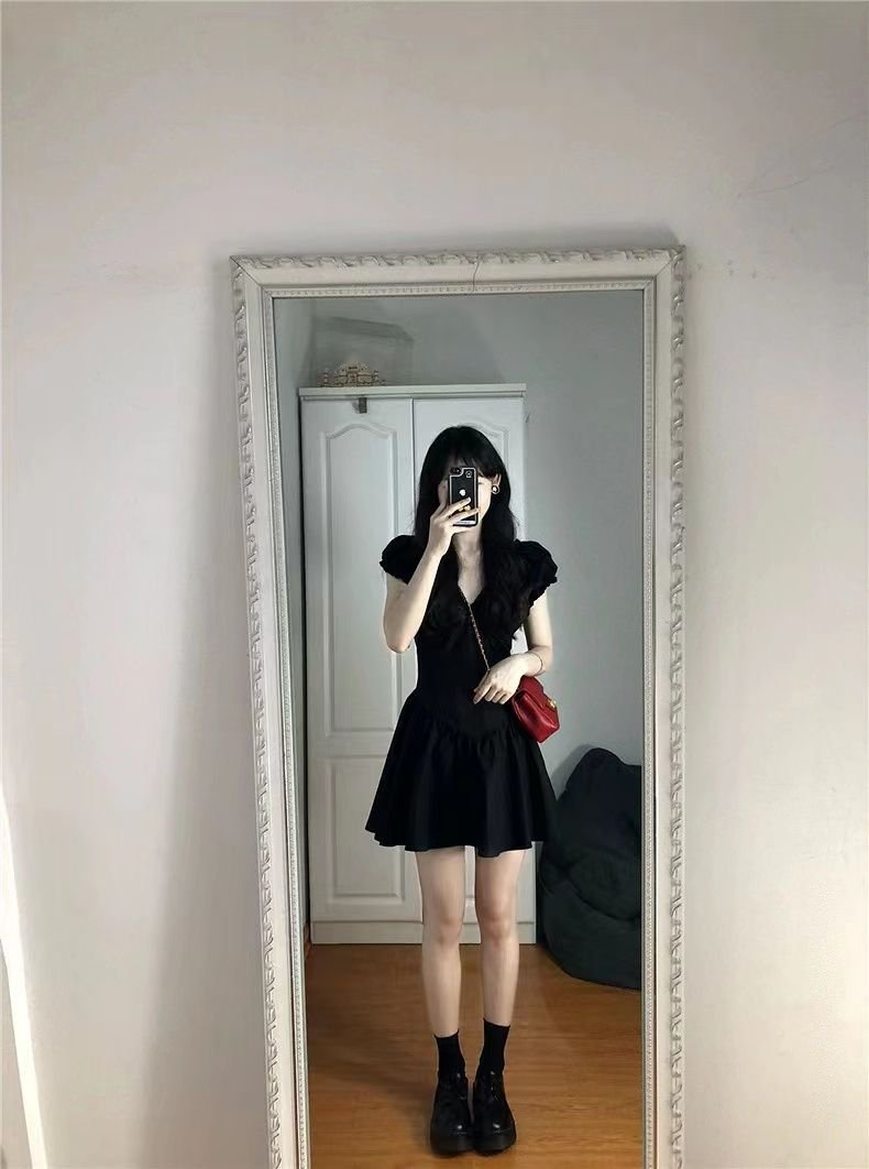 法式・V領・短版洋裝 版型展示