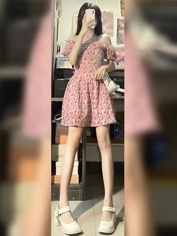 法式・方領・碎花・短版洋裝 版型展示