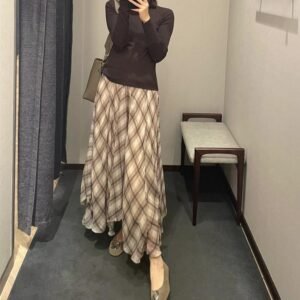 卡其色／灰藍色・中長版半身裙
