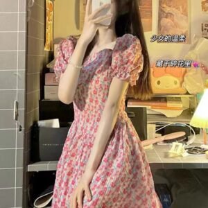 法式・方領・碎花・短版洋裝