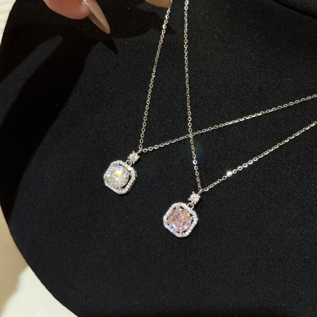 S925純銀閃耀方糖鋯石項鍊・白金色