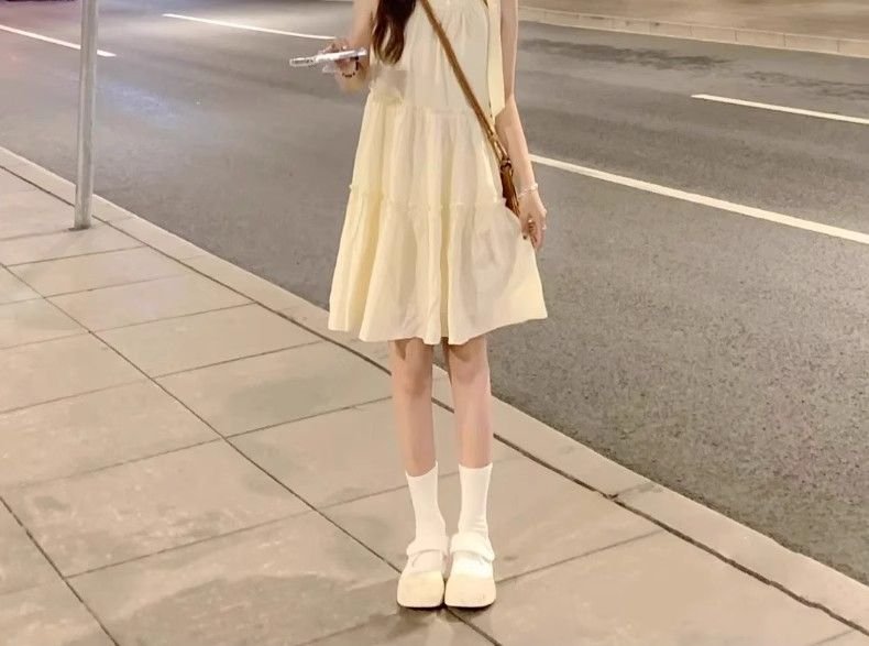 度假風・吊帶・掛脖・短版洋裝 設計細節