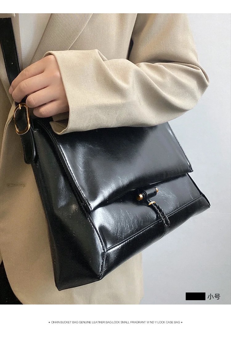 油蠟真皮大容量通勤郵差包商品詳情圖 10