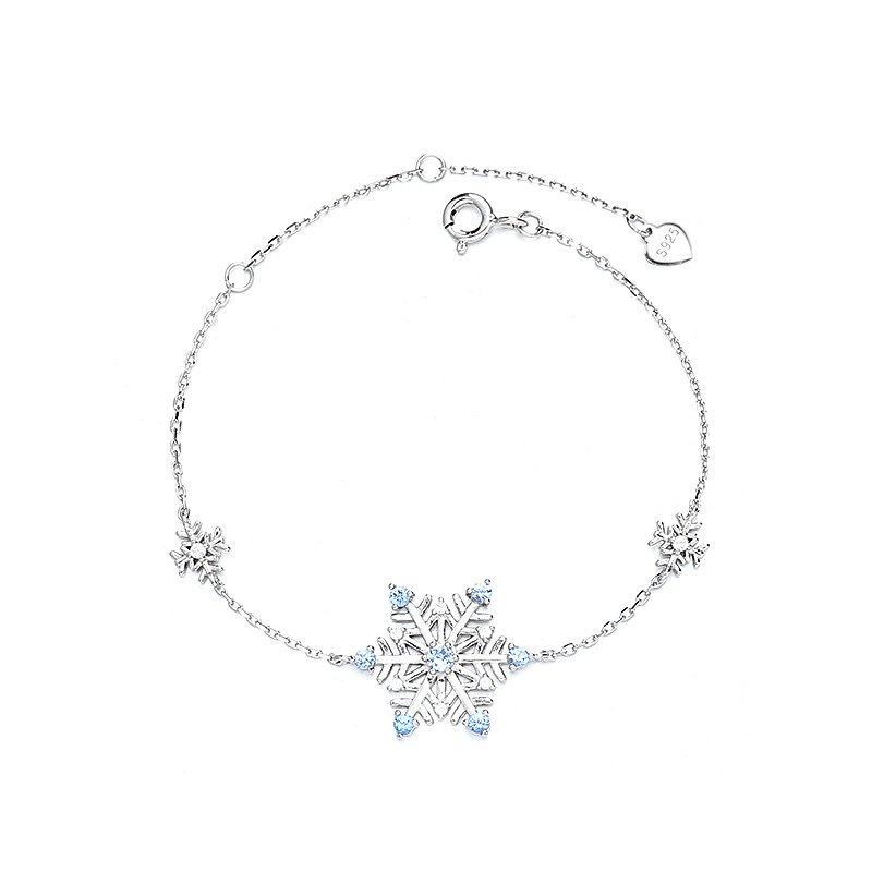 S925純銀雪花藍鑽手鍊・白金色 白底展示